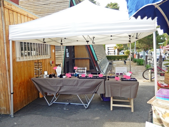 Stand marché Claouey - Bijoux Fantaisies Bordelaises